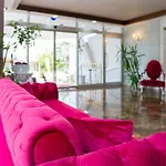 Niss Business Hotel